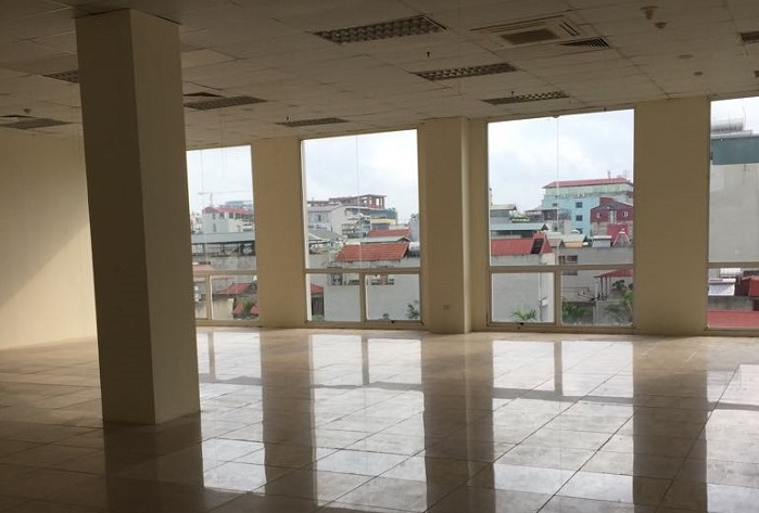 01/06/2020 tòa nhà Hà thành Plaza có 2190m2 diện tích trống cho thuê ở tầng 2.